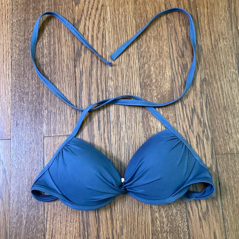 ❌SOLD❌VS Padded Swim Top